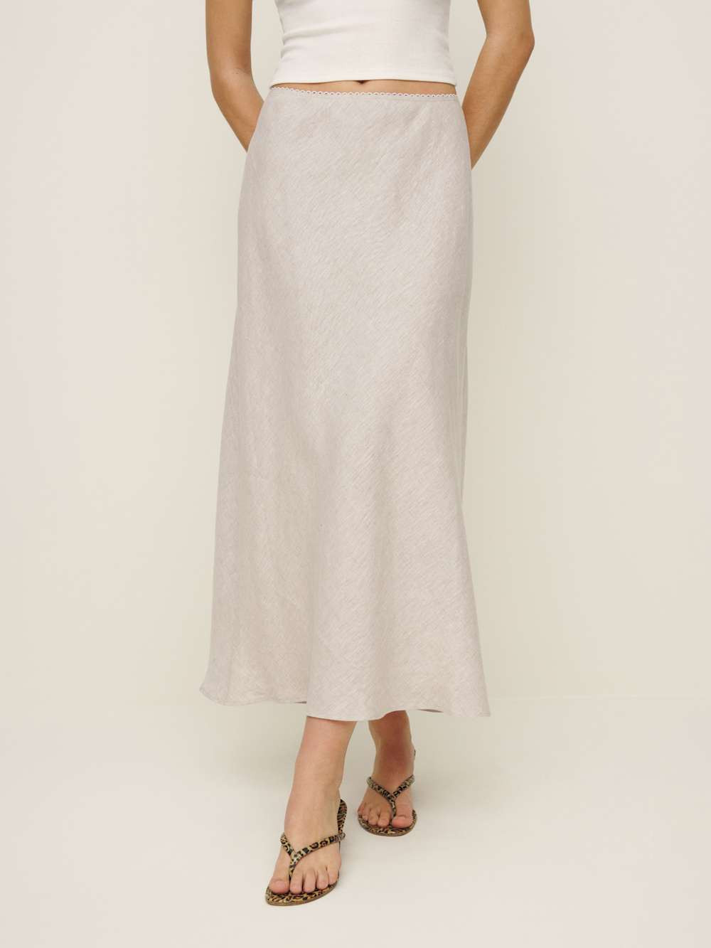 Layla Linen Skirt | Reformation (Global)