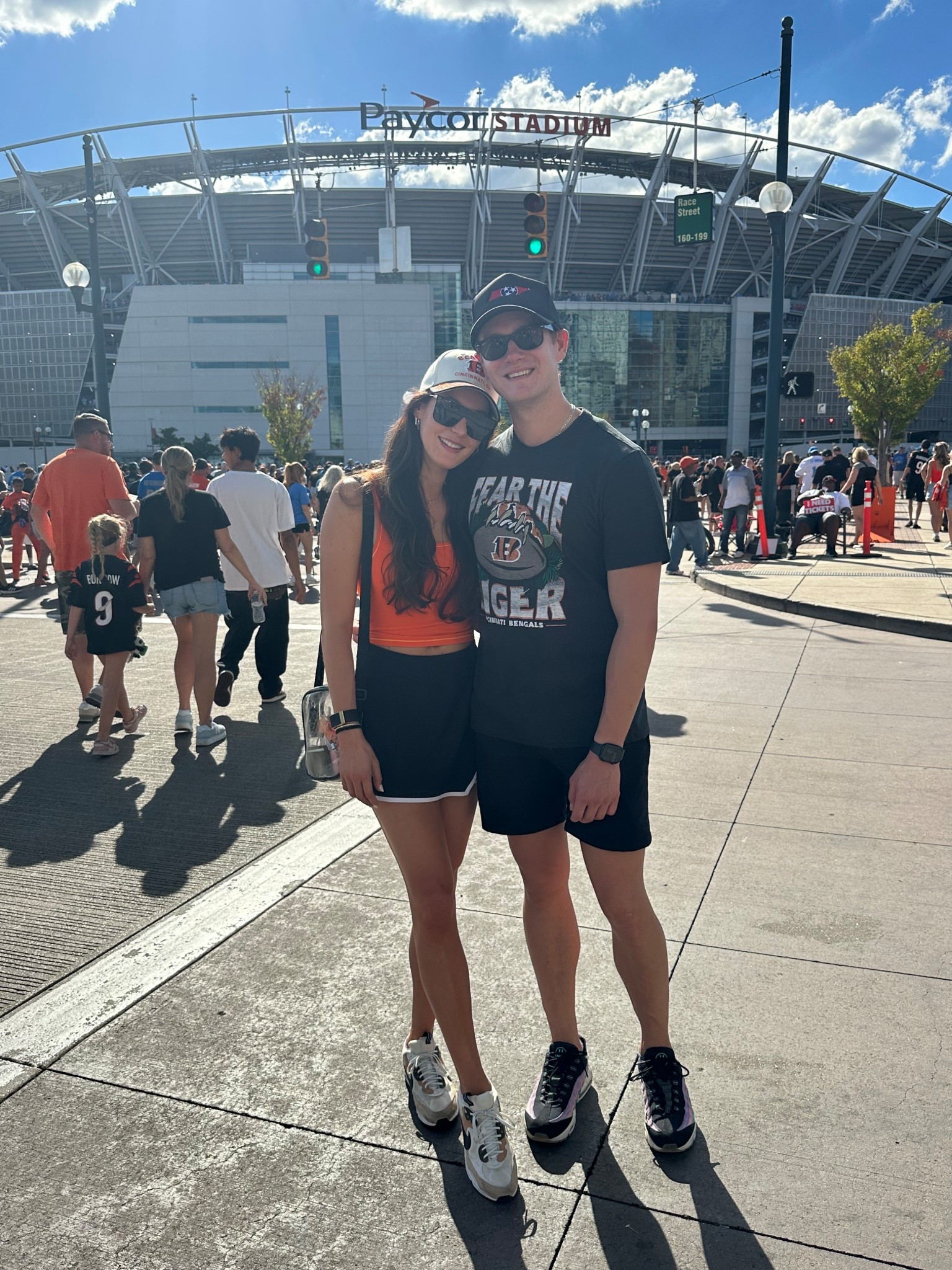 10/5 ootd
Cincinnati Bengals
NFL

Sam is wearing Nike air max, CRZ yoga golf shorts, 

#LTKFindsUnder100 #LTKShoeCrush #LTKMens