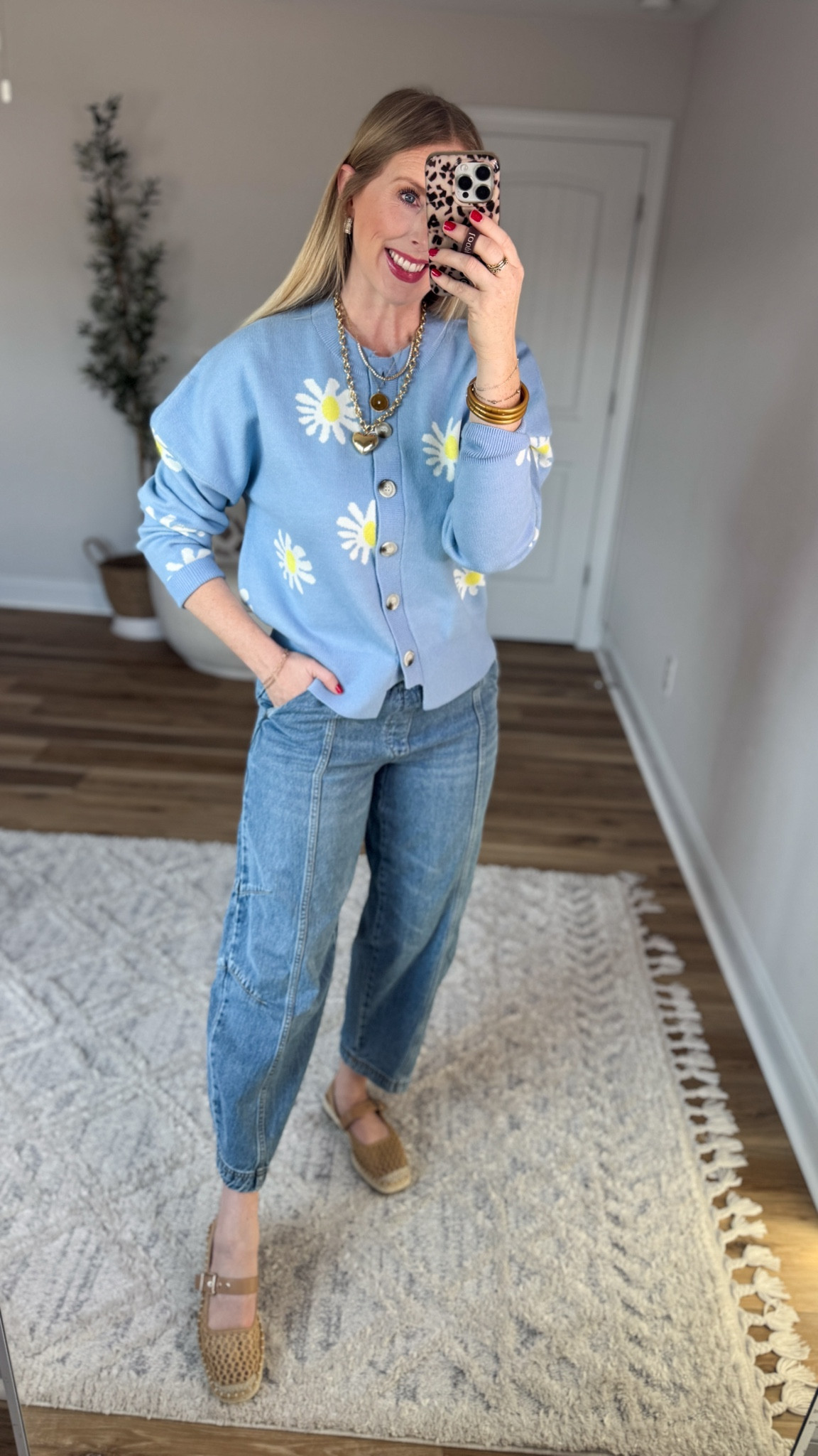 Daily try on, Amazon fashion, Amazon outfit, daisy cardigan, Walmart barrel jeans 

#LTKSaleAlert #LTKootd