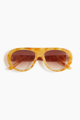 Sunglasses | H&M (UK, MY, IN, SG, PH, TW, HK)
