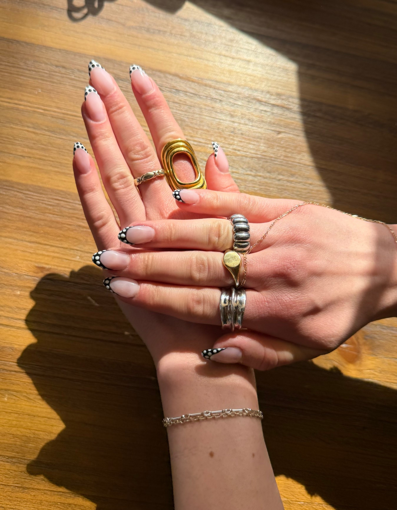 Chunky statement  jewelry with a fresh polka dot manicure… YES PLEASE 

#LTKU #LTKSeasonal #LTKgrwm