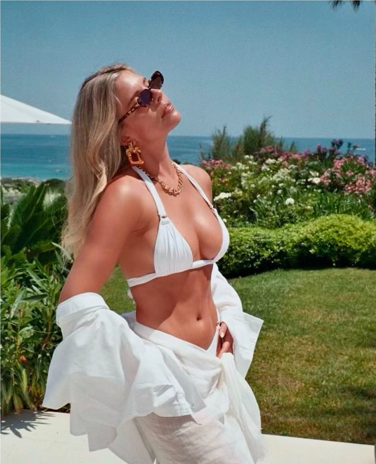 Bridal beach look 🐚 #bridal #bridetobe #wedding #honeymoon #bachelorette

#LTKWedding