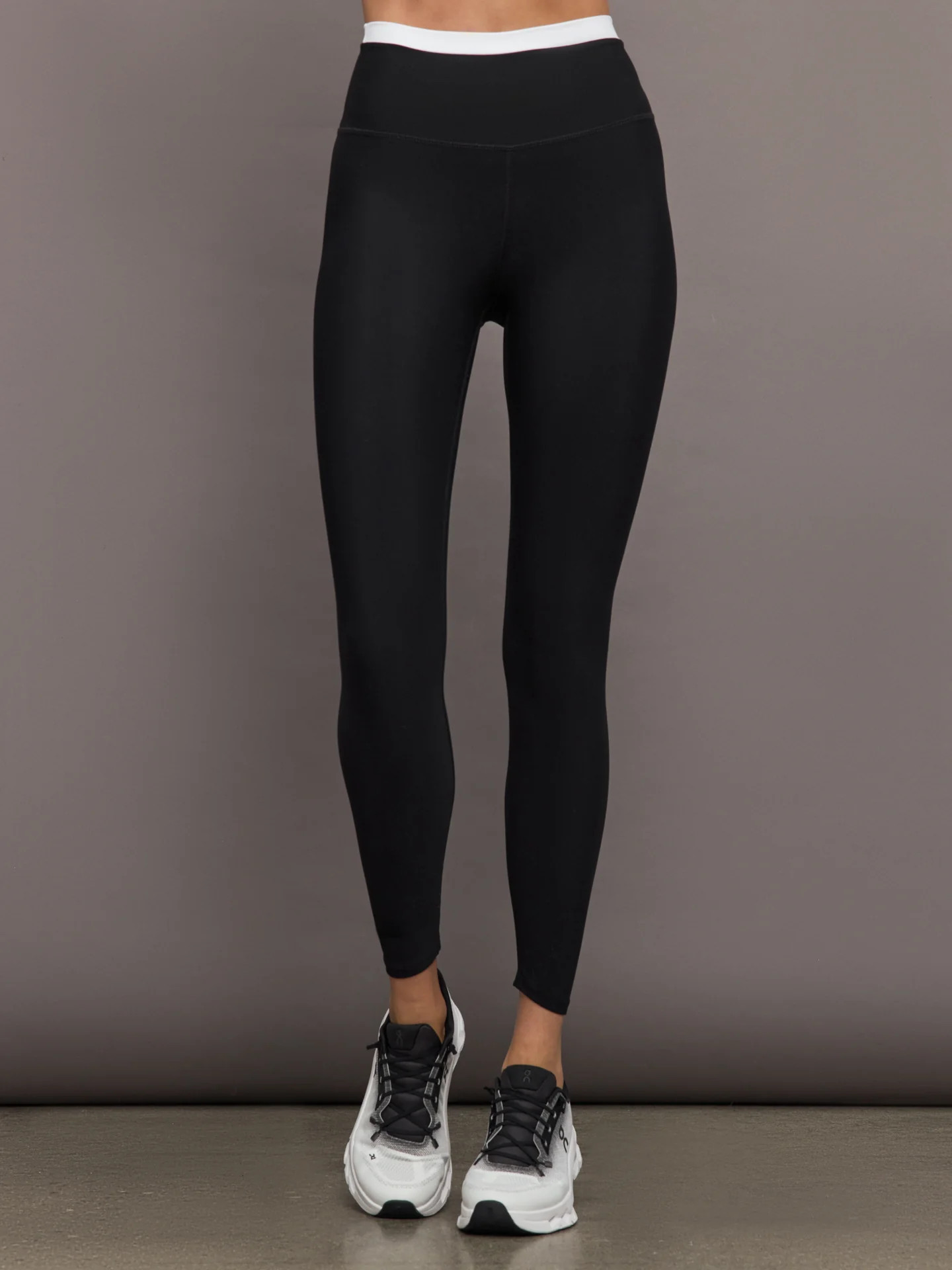 Contrast Waistband Legging in Melt - Black/White | Carbon38