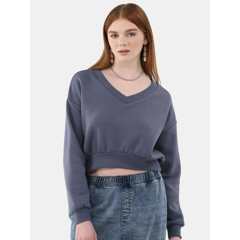 No Boundaries Cropped V Neck Sweatshirt, Women’s and Women’s Plus - Walmart.com | Walmart (US)