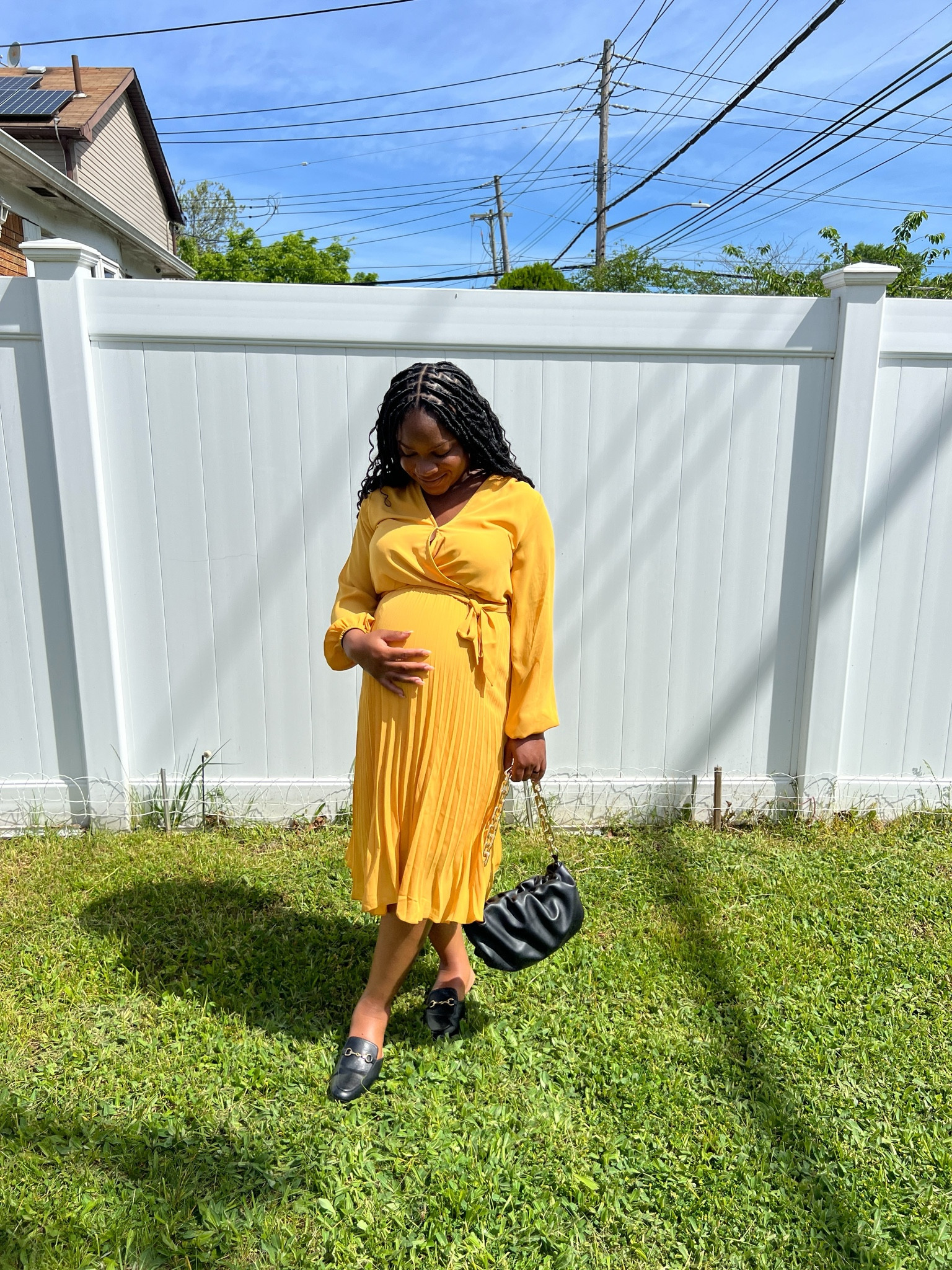 Love this Bump friendly non-maternity spring dress outfit! 

Comes in so many colors and super comfortable! 

I’m wearing a size Medium.

#LTKFindsUnder100 #LTKBump #LTKSeasonal
