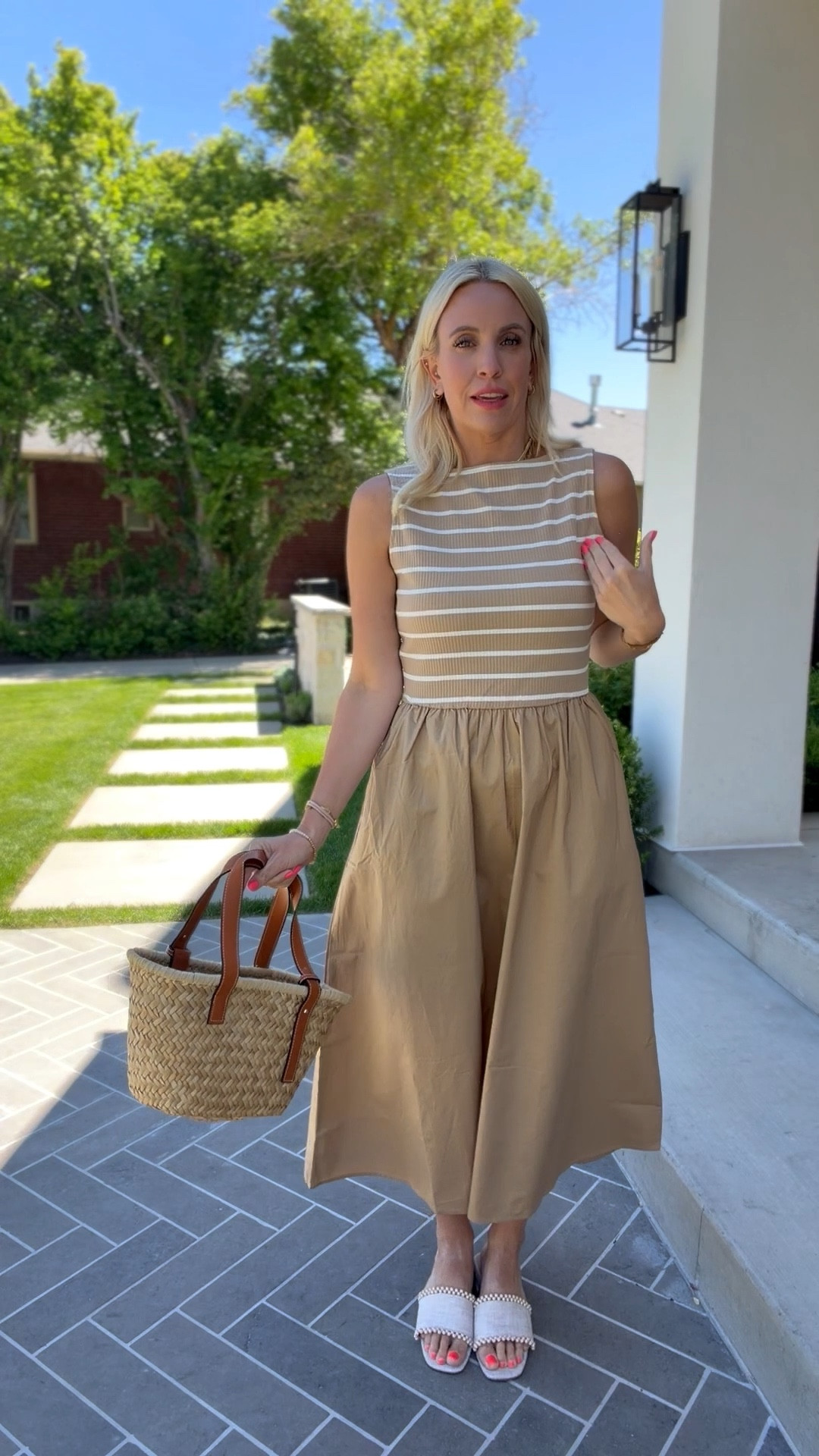 Another dress that is so flattering and perfect for the summer! I did a size M

#LTKootd #LTKmomlife #LTKgrwm
