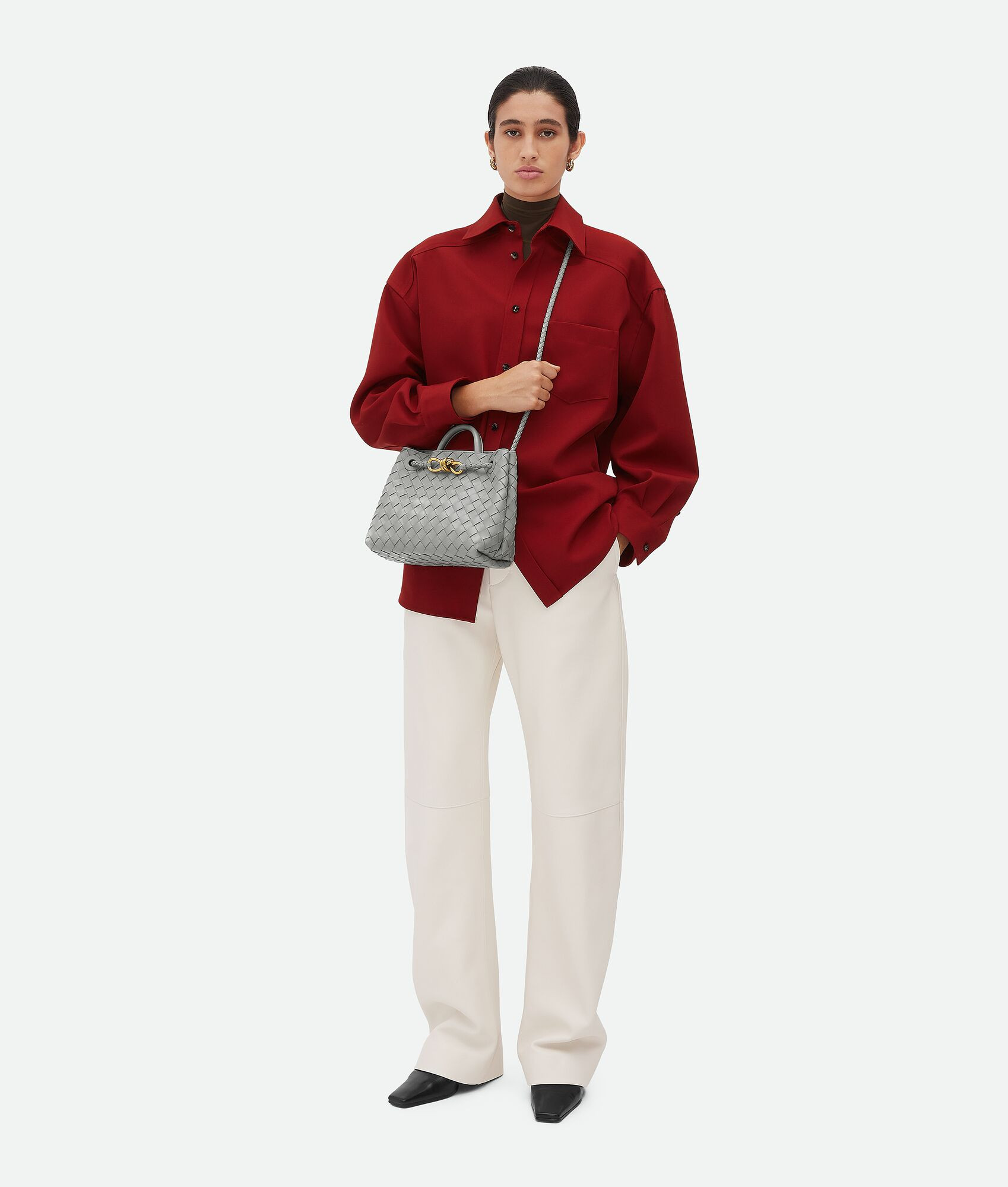 Kleine Andiamo für Damen in Hoarfrost | Bottega Veneta DE | Bottega Veneta