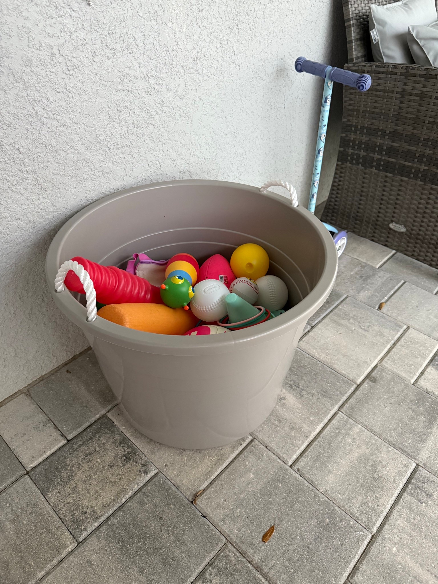 Outdoor toy storage 🪣 

#LTKKids #LTKFamily #LTKHome