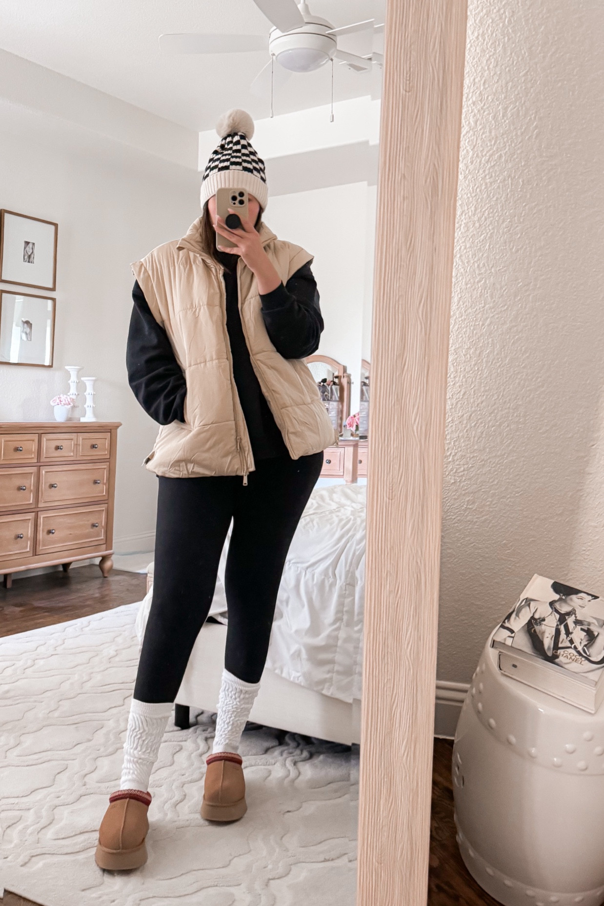 Amazon vest and Amazon leggings 👌
These are my absolute fav leggings ever! They are so good! Wearing a size large in the leggings and an xl in the vest - 2x in the sweatshirt 
Amazon fall casual outfit inspo 
Ugg’s - slouch socks - puffer vest - beanie 

#LTKSeasonal #LTKmidsize #LTKsalealert