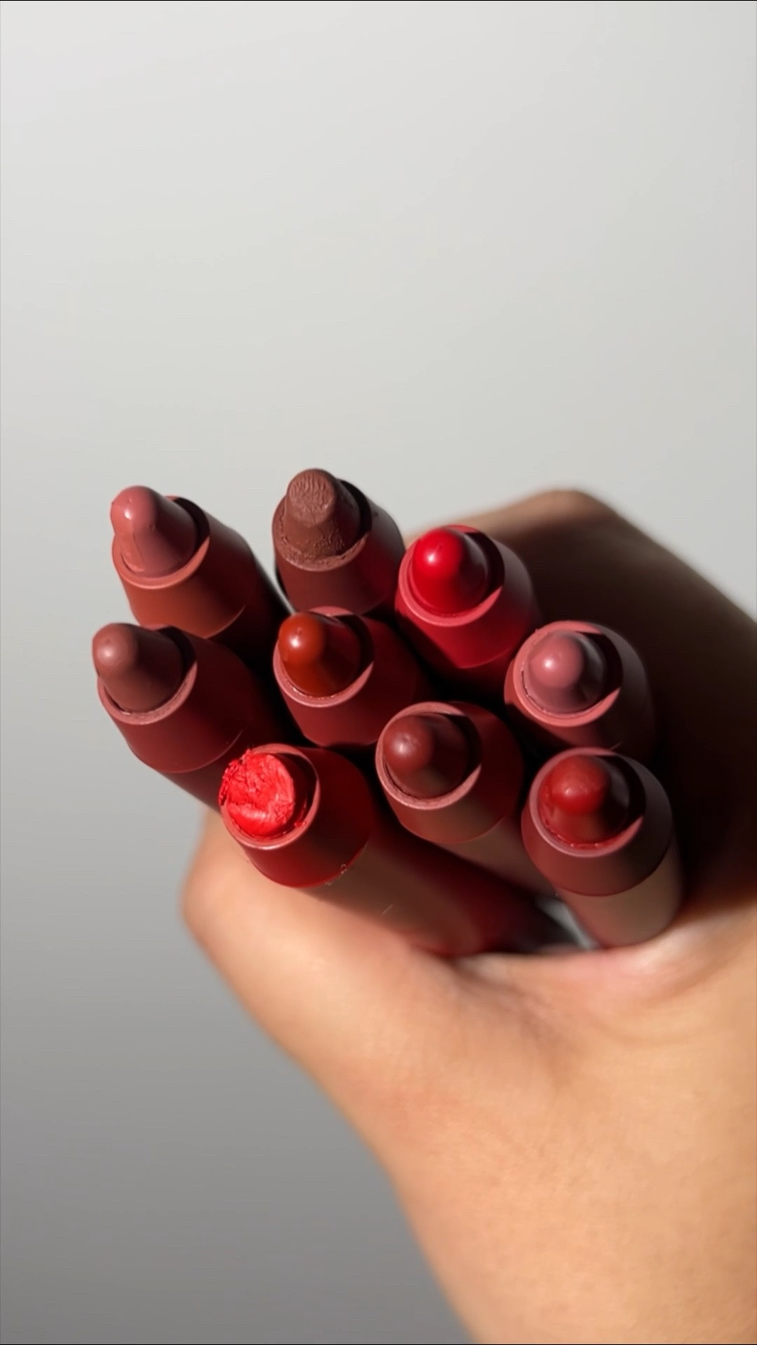 Unboxing new Nars Cosmetics lippies ♥️

Bold or neutral there’s a shade for everyone. My personal favorite is American Woman, but Walkyrie is giving fall all the way 🍂 the formula is creamy and super easy to apply. I specially love how you can control where the product goes, perfect for that crisp bold lip. 

Thoughts and prayers for Dragon girl and Bohemian rhapsody’s speedy recovery after they suffered an accident during this shoot. 

Featuring: Powermatte high-intensity lip pencil ♥️

#LTKbeauty #LTKfindsunder50