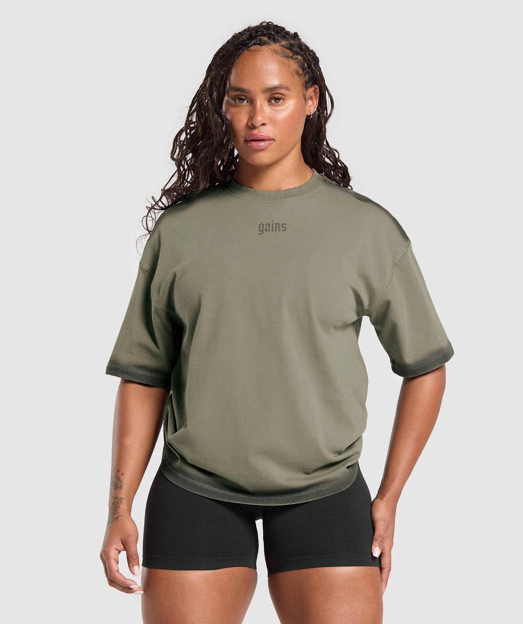 Gymshark Gains Washed Heavyweight Cotton T-Shirt - Base Green/Strength Green | Gymshark UK