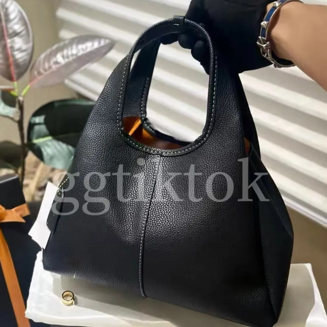 Classic Lana 23 Designer Bag Fashionable Vegetable Basket Women Shoulder Bag Underarm Bag Homeles... | DHGate