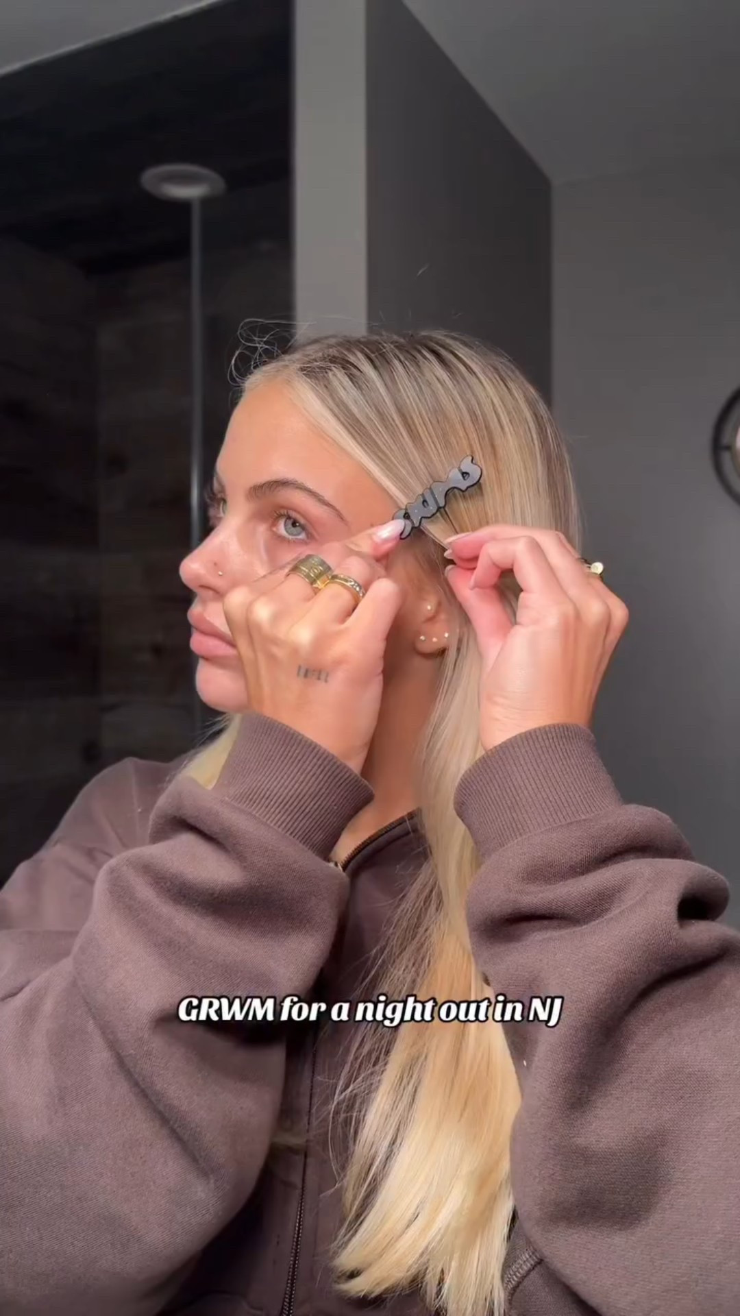 I love good makeup days !!!! @rhode @refybeauty @narsissist @charlottetilbury @lorealparis @sacheubeauty @wonderskin @anastasiabeverlyhills @tweezerman @uklash @skims #explore #grwm #viral