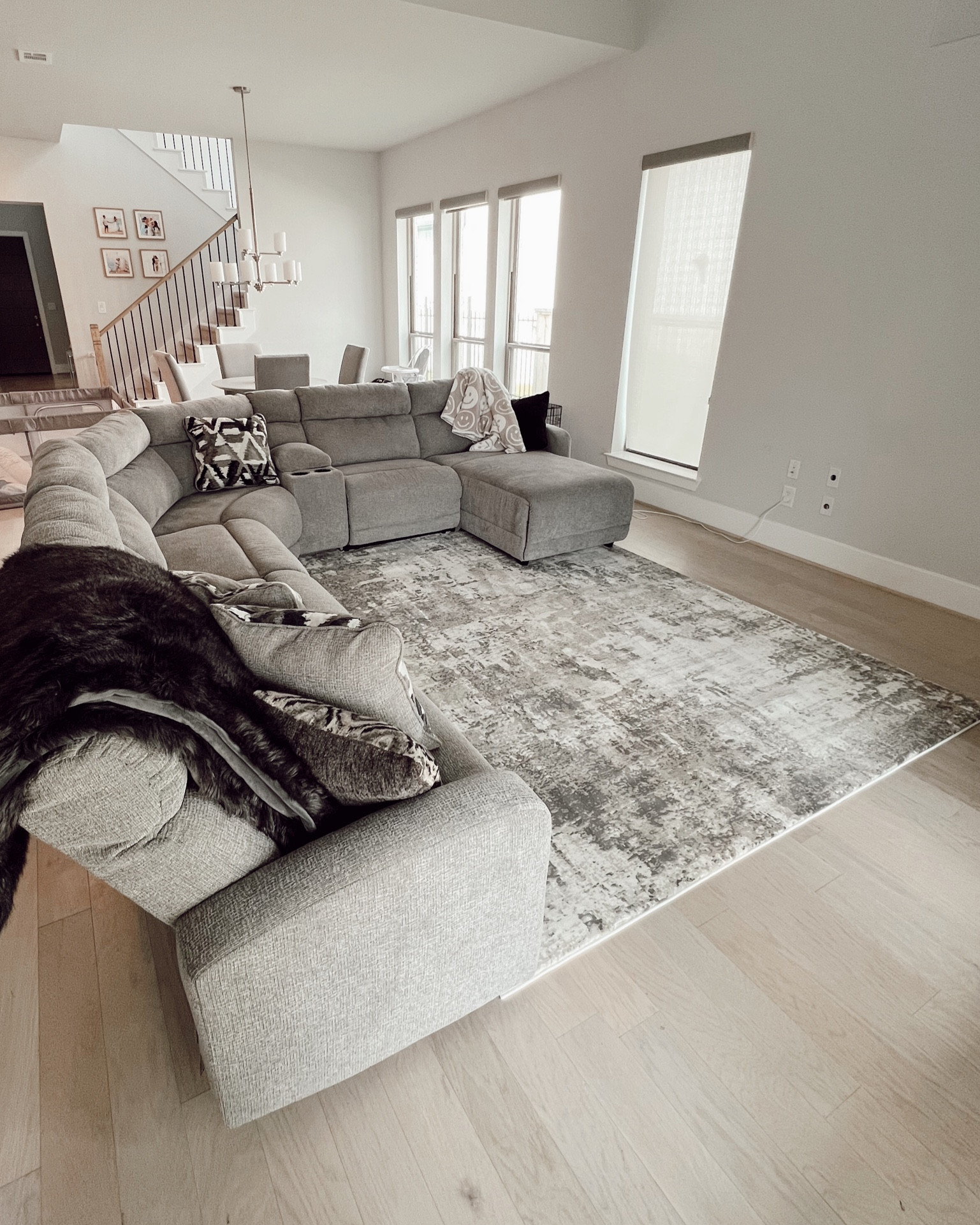 Our new rug is on sale! Over 50% off right now and we LOVE it! We got the 7’10x10

Area rug, living room, home decor

#LTKsalealert #LTKSale #LTKhome