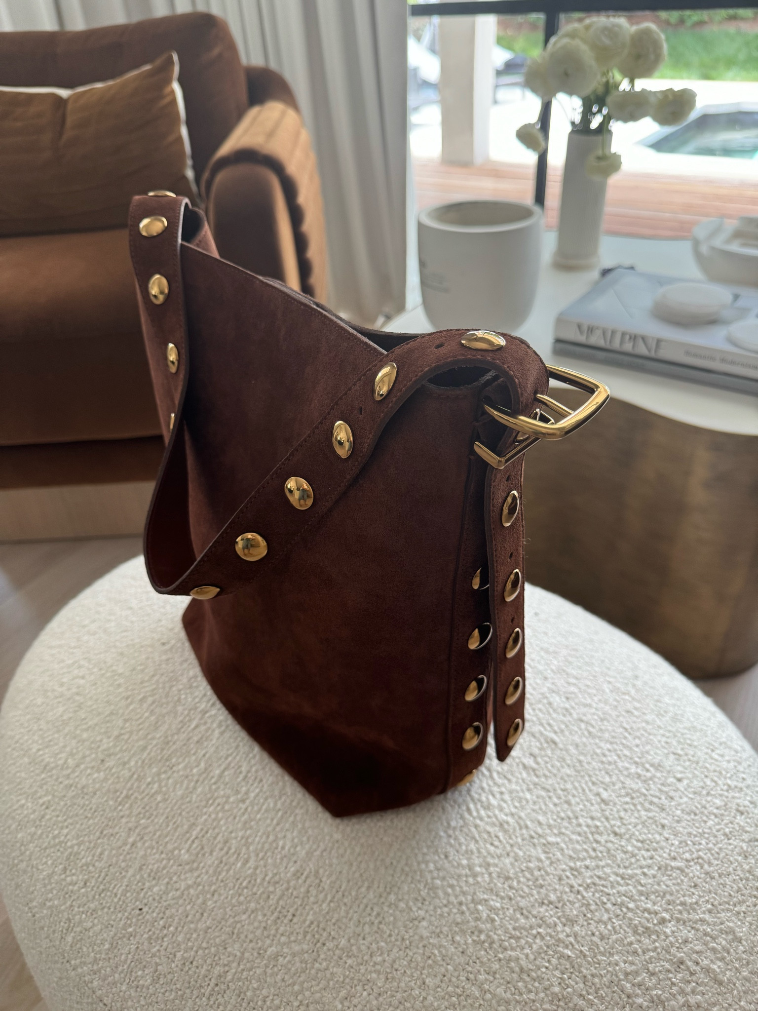 Found the perfect brown suede fall bag and under $200! (And def doesn’t look it) She’s GORG! 



Fall trends, brown suede bag, Madewell 

#LTKItBag #LTKStyleTip #LTKSeasonal