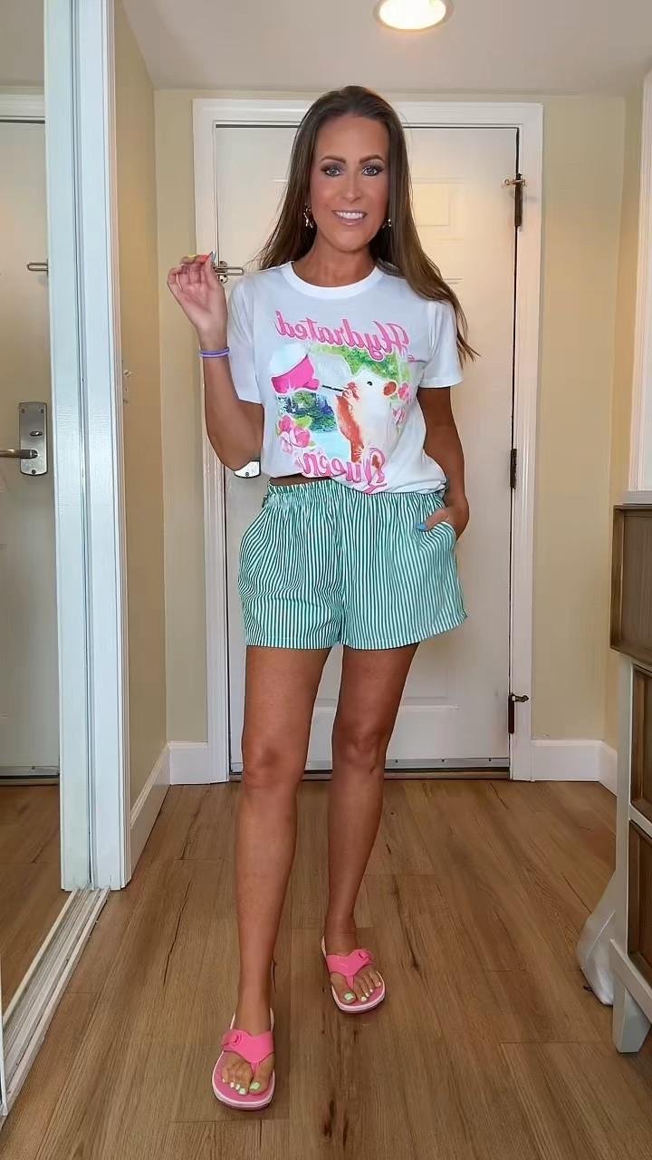 Walmart casual summer outfit. These shorts have been viral for two summers now! Love the bungee cord detail on the sides to tighten to your desired size. 

Summer outfits, tending, Walmart finds, Walmart style, Walmart fashion, summer fashion, viral outfits @walmart

#LTKootd #LTKSeasonal