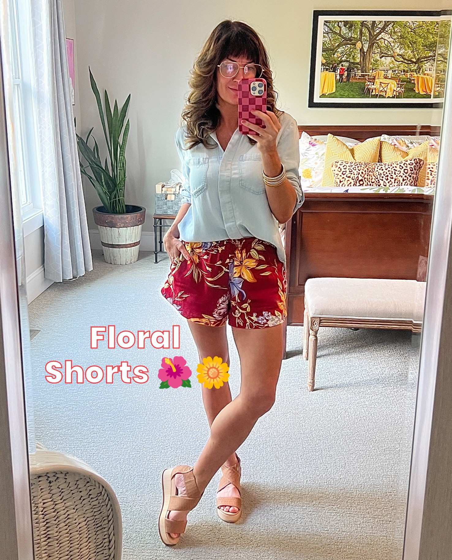 FLORAL 💐shorts For spring and summer are great for matching any solid tops to them!! I’m wearing a small in these from @Target
