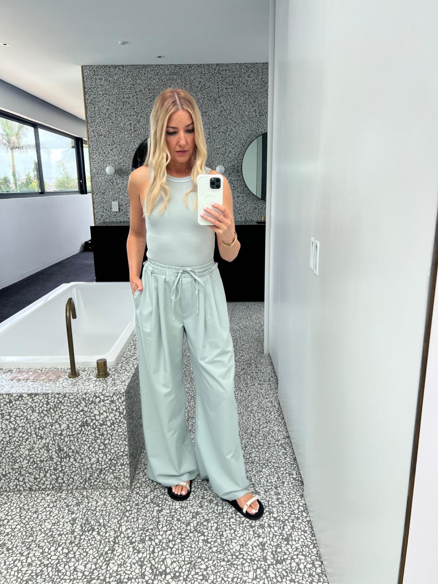 2/3 👀 

#LTKaustralia #LTKstyletip #LTKspring