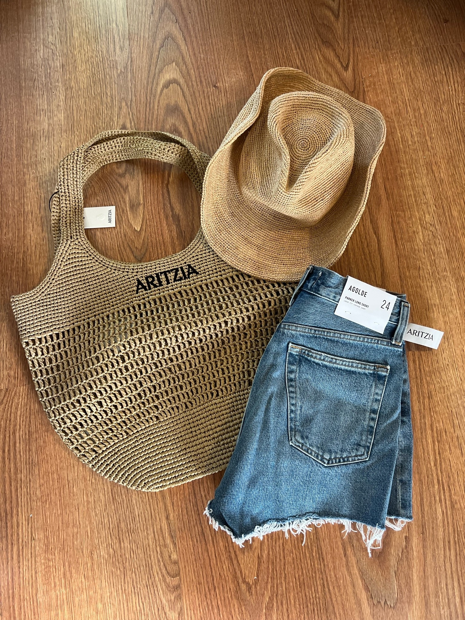 Simple summer essentials for daily cute summer outfits

#LTKootd #LTKmomlife #LTKTravel