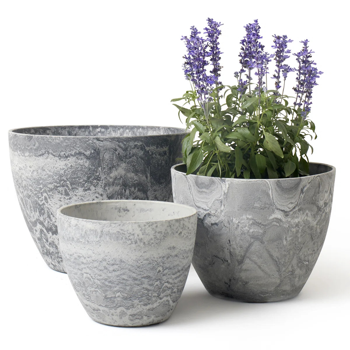 Nova 3 Set Plastic Planter Pots for Outdoor Plants (Set of 3) | Wayfair North America