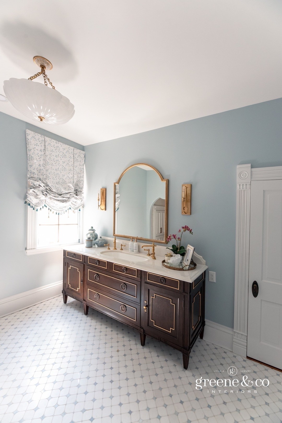 Simply stunning lighting! For those smaller spaces 😍

#LTKHome