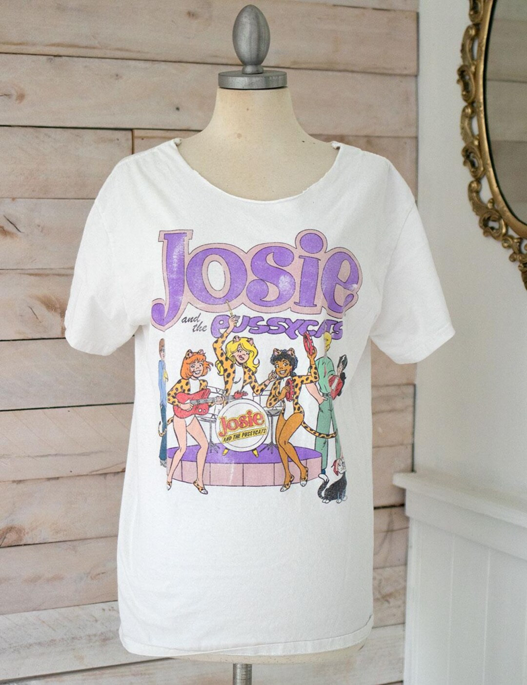 Vintage Women's Josie and the Pussycats White T Shirt - Etsy | Etsy (US)