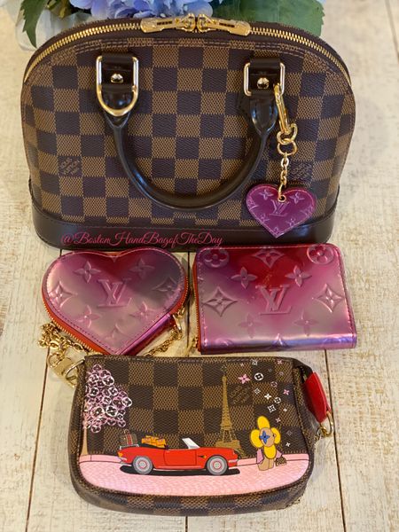 Day 7 of Bag Switch: Cloudy Skies equal LV Alma BB in Damier Ebene. I added the 2019 Xmas Animation mini Pochette and Valentine’s 2020 Vernis degrade heart bag charm, zippy coin, and heart coin purse. 

#LTKitbag #LTKstyletip #LTKGiftGuide