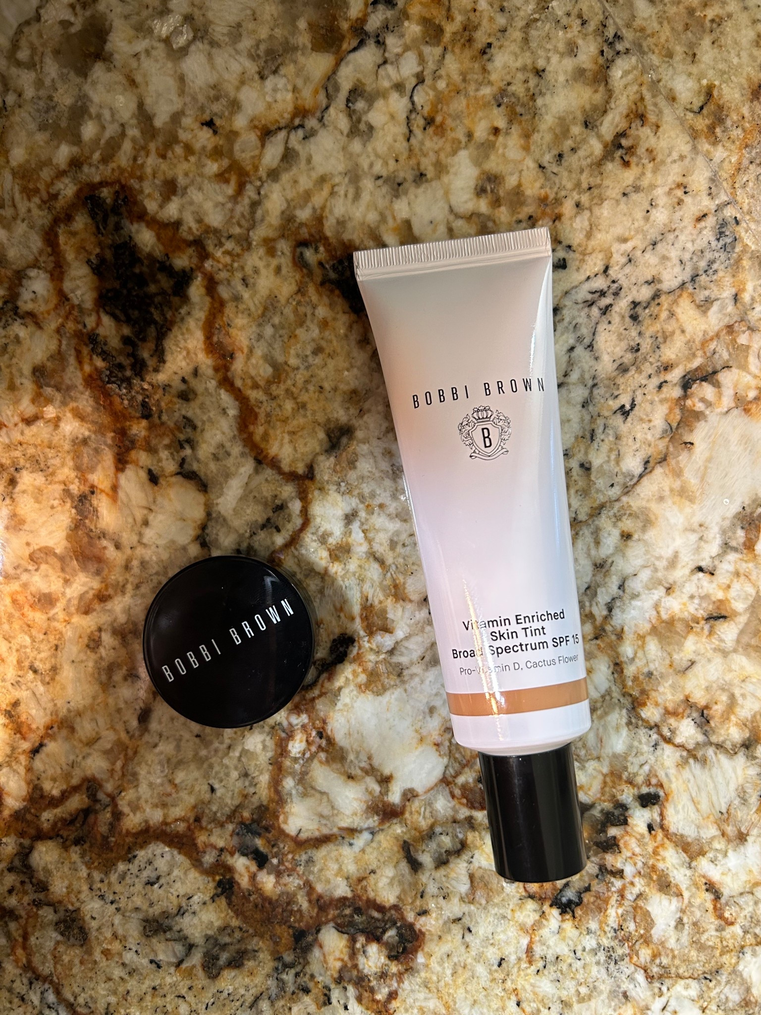 Loving these Bobbi brown products this summer 

#LTKBeauty #LTKSeasonal #LTKStyleTip