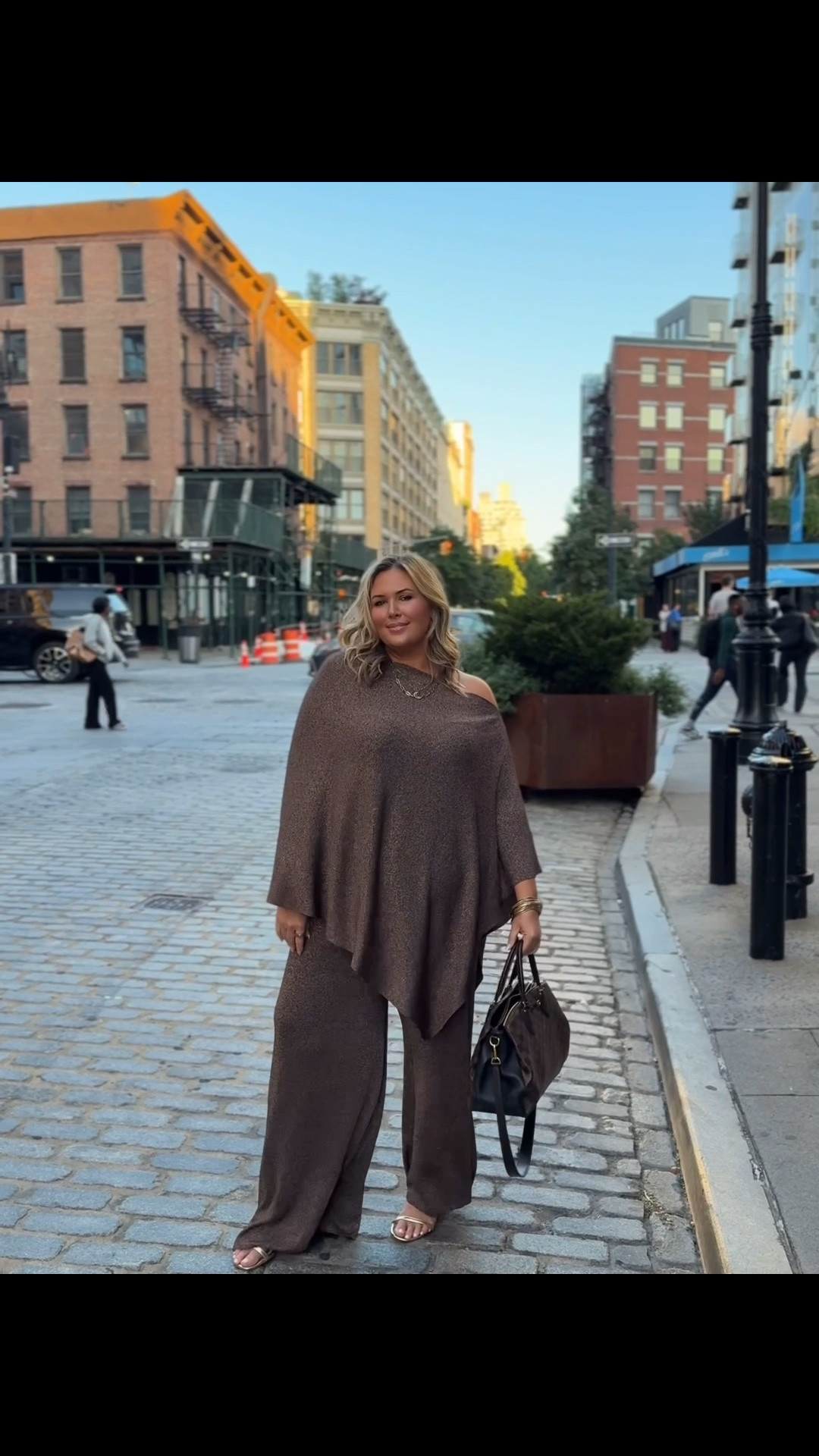 At NYFW with @Eloquii and my outfit is 50% off right now!!! I’m wearing a size 18/20 and it runs true!!

#LTKSaleAlert #LTKPlusSize #LTKOver40