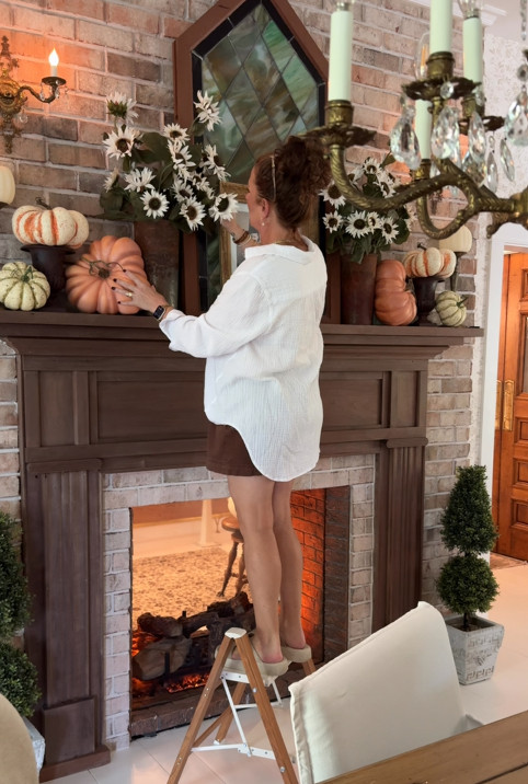 Fall fireplace mantel inspiration from our dining room.  

 #LTKSeasonal #LTKHome