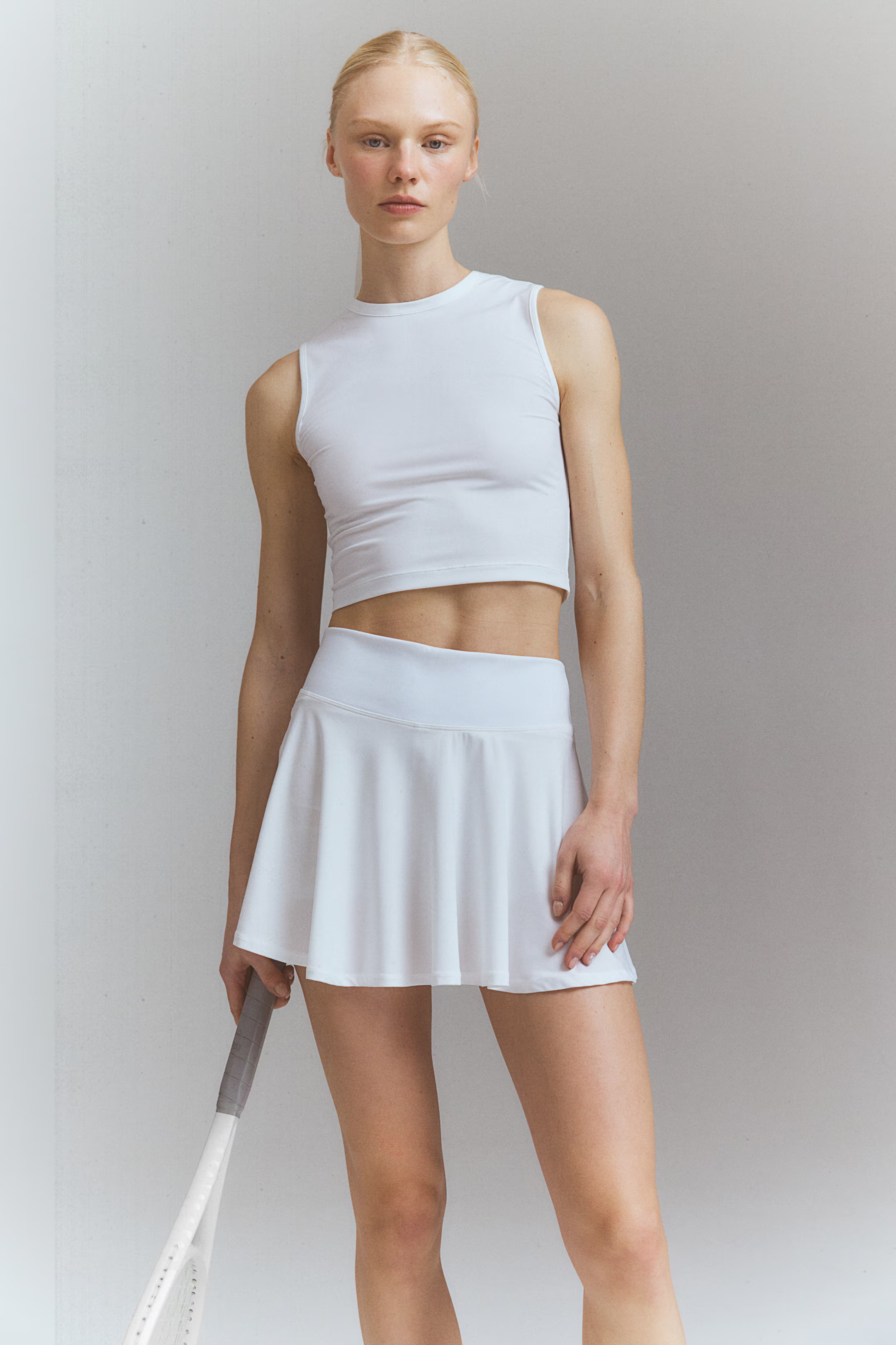 Sports Crop Top in DryMove™ | H&M (US + CA)