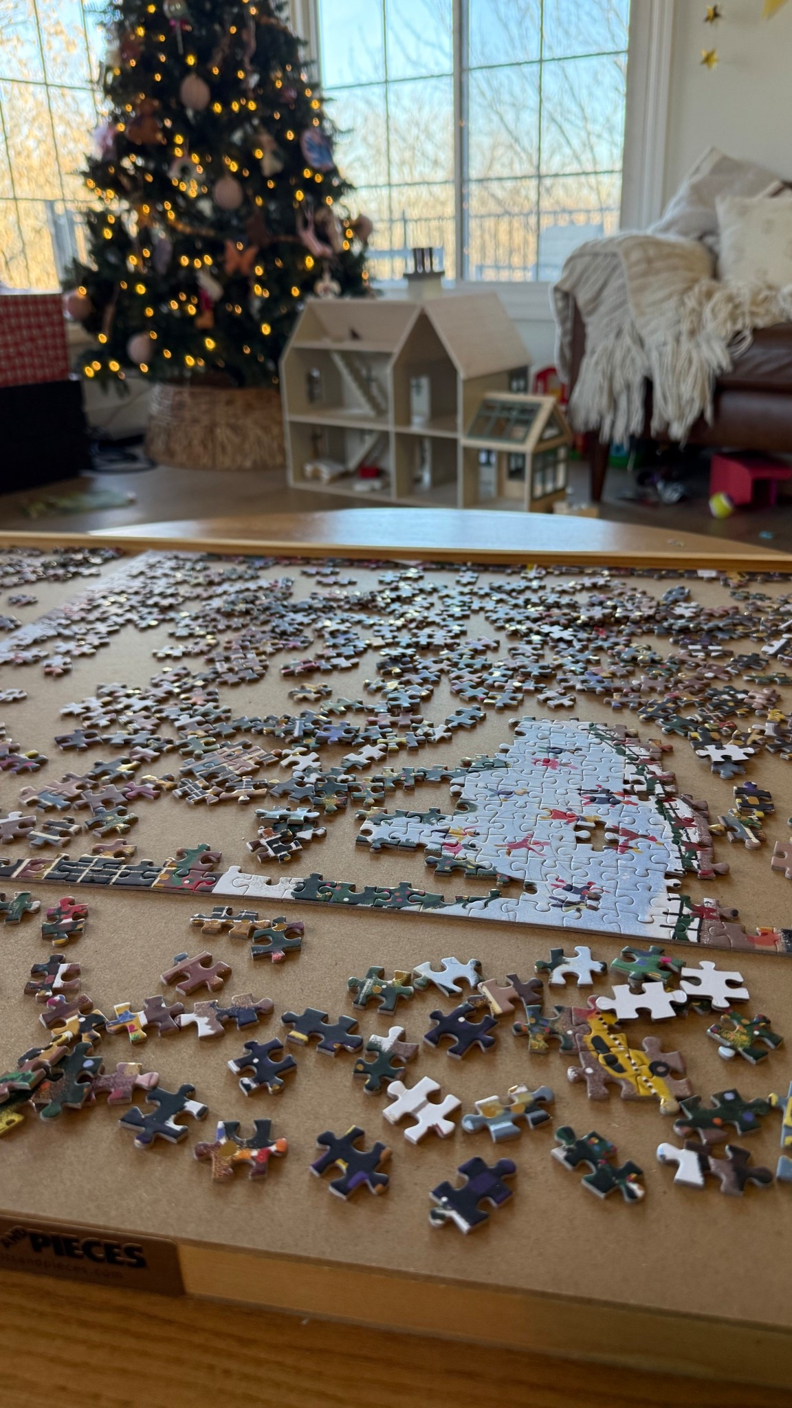 Enjoying festive puzzles with family, having a puzzle board has been a game changer! 

#LTKHome #LTKHoliday