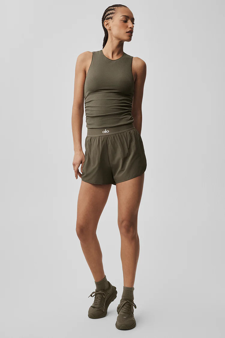Ribbed En Pointe Tank - Black | Alo Yoga (US)