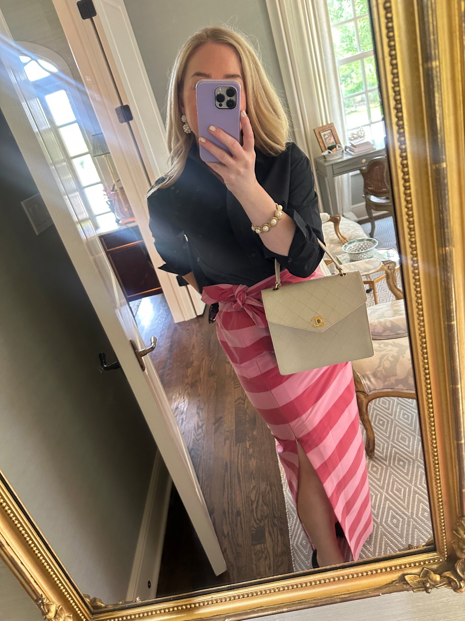 End of school banquet night!! wearing these earrings almost every day lately!! Shirt is oversized, I’m in XS. Bag and shoes are vintage real real. 