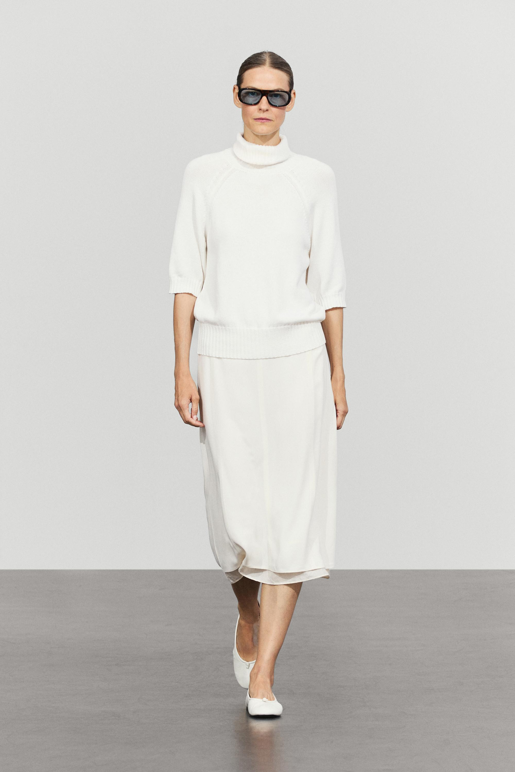 Turtleneck knit sweater | Massimo Dutti UK