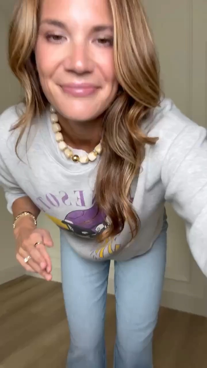 Game day, but make it comfy. This Vikings sweatshirt with relaxed wide leg jeans and sneakers is such an easy football season outfit.

L top, 8 tall jeans

Vikings outfit, Minnesota Vikings, game day outfit, football outfit, graphic sweatshirt, tall girl jeans, wide leg jeans, casual fall outfit, NFL style, fall fashion, stangandco

#LTKootd #LTKTall #LTKSeasonal