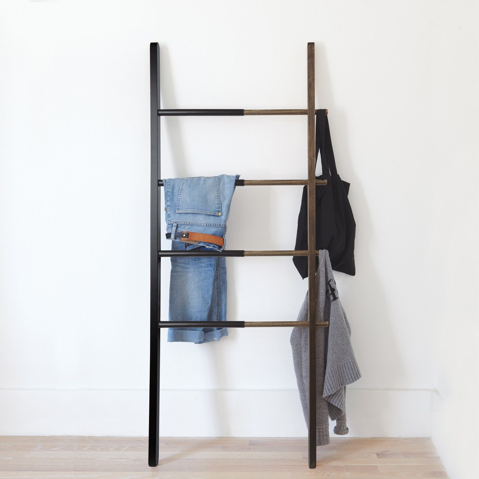 Umbra Hub Ladder - Black/walnut | Zola