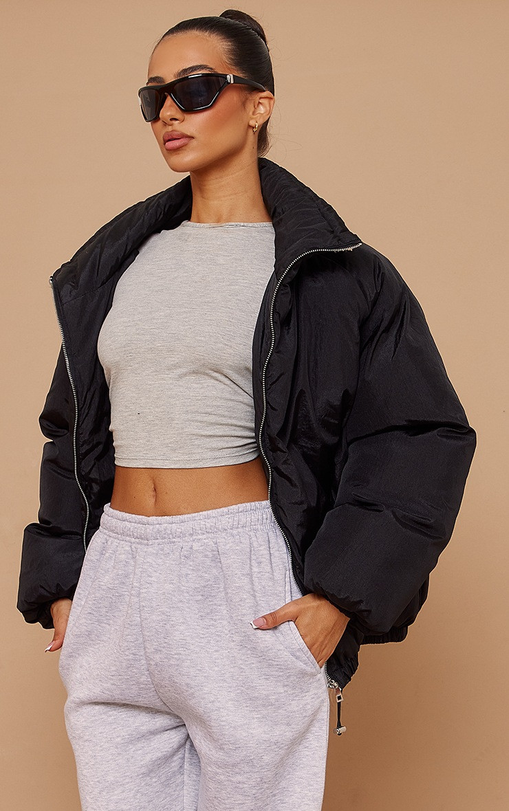 Petite Black Extreme Oversized Puffer Jacket | PrettyLittleThing US