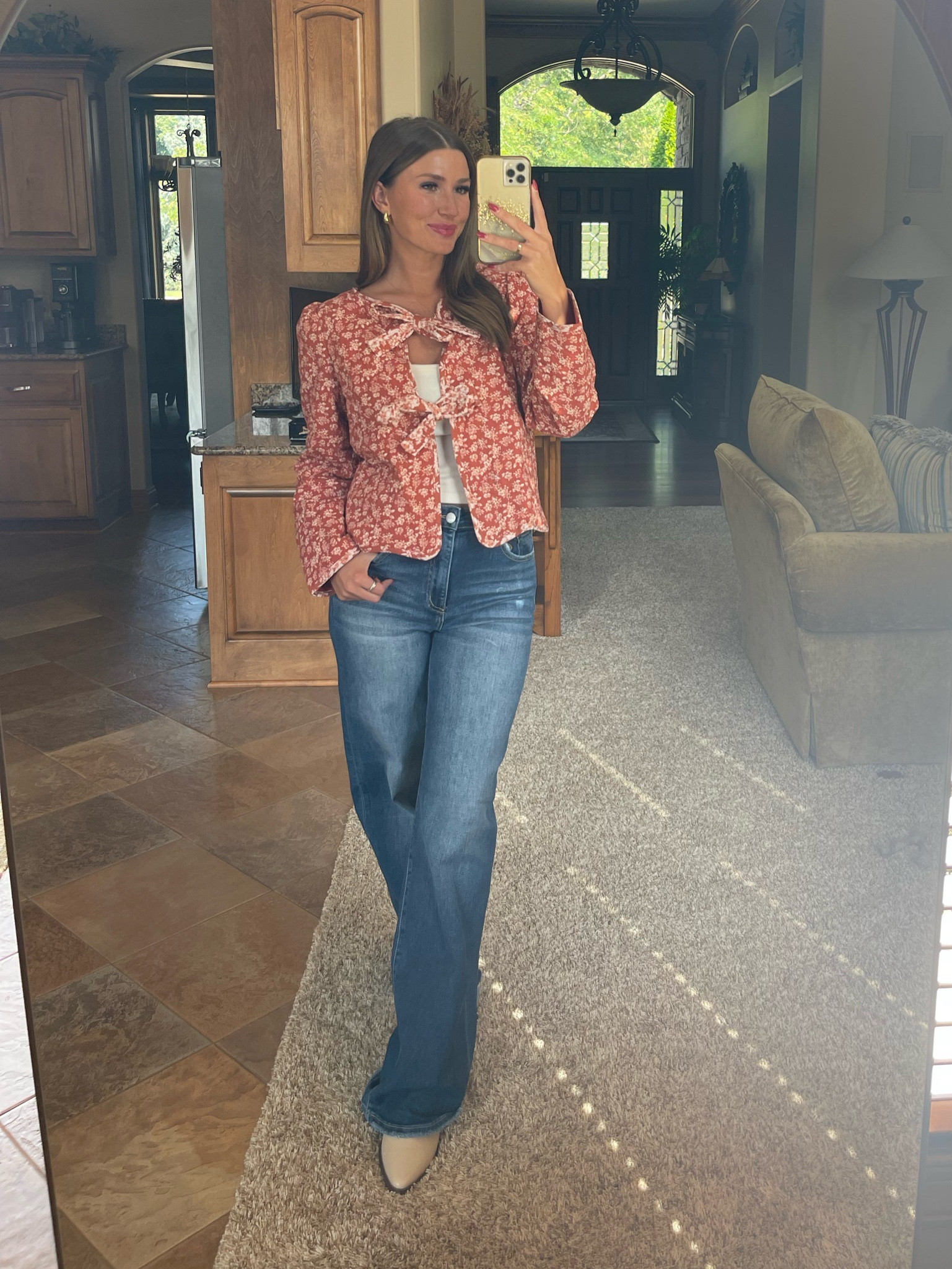 The perfect fall outfit! Wearing a size small in the top & 27 in the jeans (a great wash & they have stretch! 👖) #LTKFallSale

#LTKFindsUnder100 #LTKStyleTip