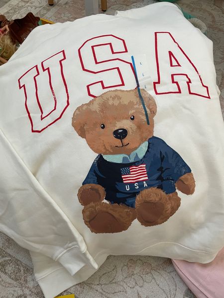 RUN and get this cutest $22 sweatshirt / Ralph Lauren bear inspired sweatshirt / Memorial Day / Fourth of July 


#LTKStyleTip #LTKFindsUnder50