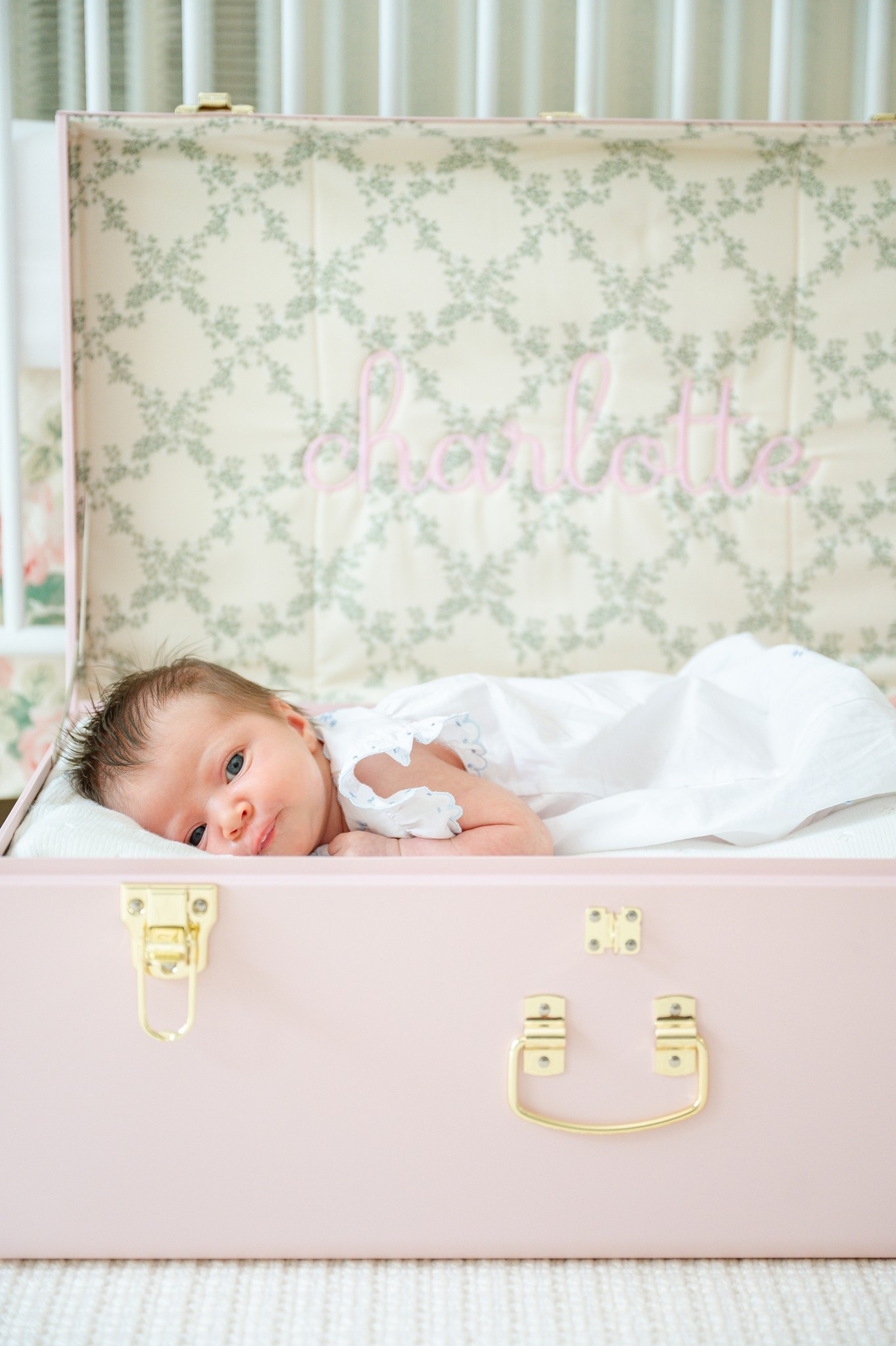 the sweetest keepsake trunk from Petite Keep🤍 so cute for the nursery & makes such a good gift! this is the grand size trunk 