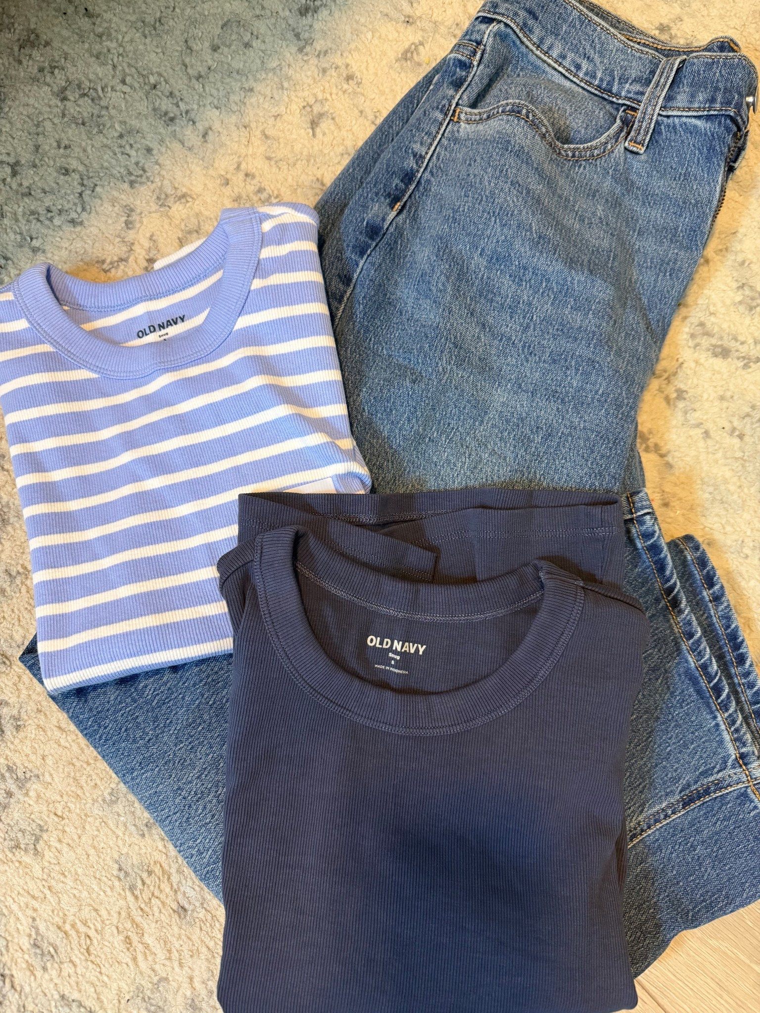 Spring styles just dropped at Old Navy and the sale is SO good right now! 🌸 I grabbed a few pieces for myself and some great finds for my husband too. Think easy spring layers, everyday basics, and pieces you can mix and match all season long. Everything is comfy, affordable, and perfect for transitioning into warmer weather.

If you’ve been needing a little spring refresh, now is the time to grab it while the sale is happening! I linked everything I tried on here in my LTK. 🛍️
Top: S
Jeans: 6

#LTKSaleAlert #LTKootd #LTKSpringSale