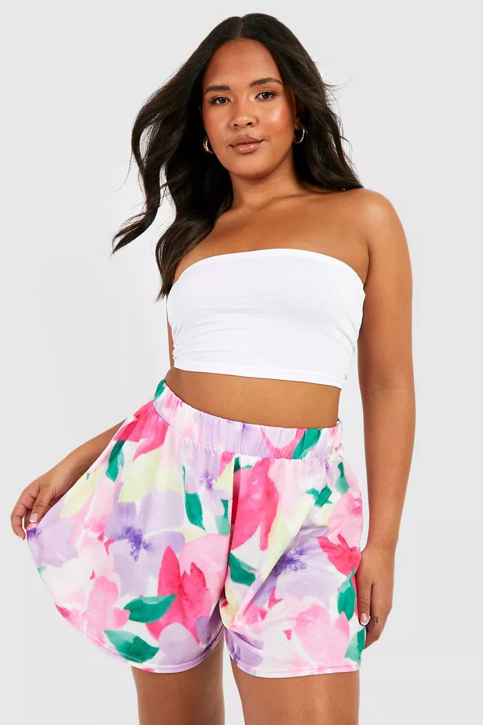 Plus Floral Flippy Short | boohoo (US & Canada)