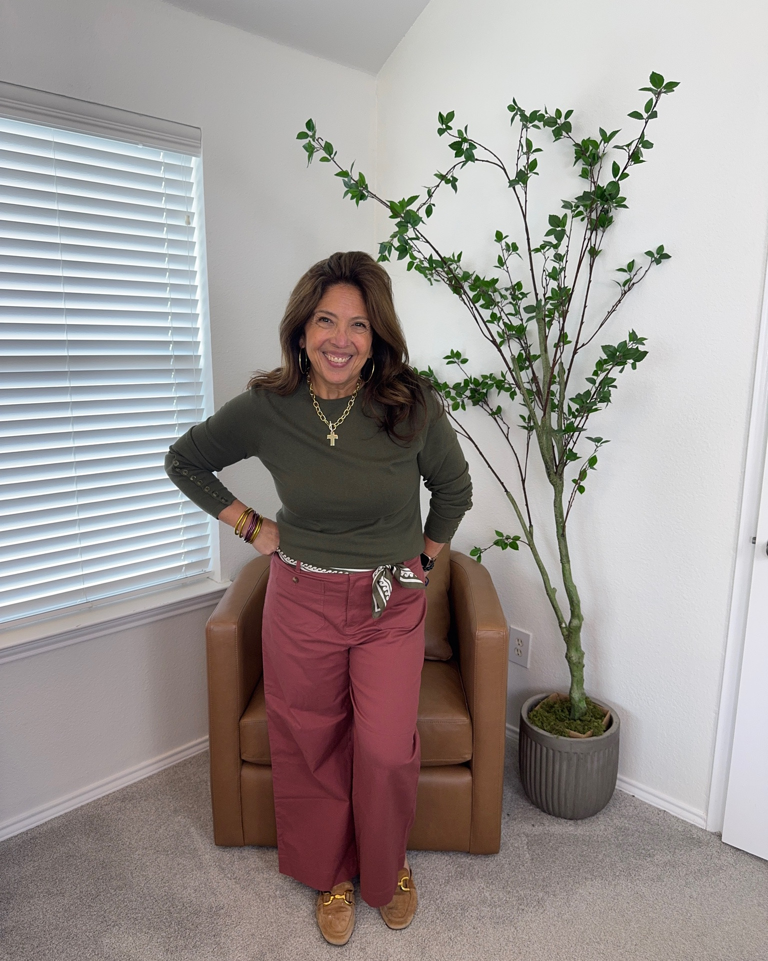 Seven (7) Work outfits with one pair of pants 🙌🏼 Yes , please. Using what I have. 
That’s the Power of 2. When you buy pieces that are versatile and work with what you have it creates endless outfits. 
Which is your fave? 
These pants are on sale and affordable. Run true to size.

#LTKSaleAlert #LTKWorkwear #LTKootd