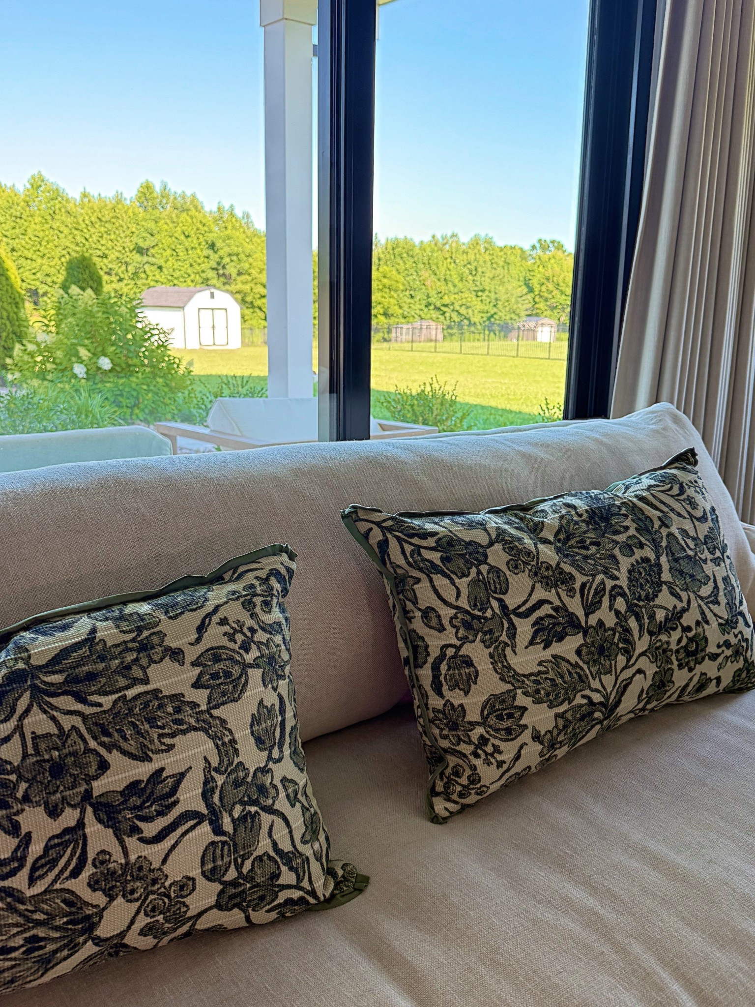 the most gorgeous pillows under $30! 

Target finds
Target deals
Studio McGee target 

#LTKSaleAlert #LTKHome #LTKStyleTip