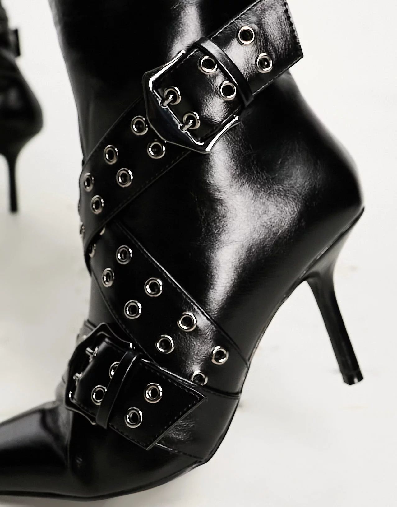 ASOS DESIGN Curve Caution heeled hardware knee boots in black | ASOS (Global)
