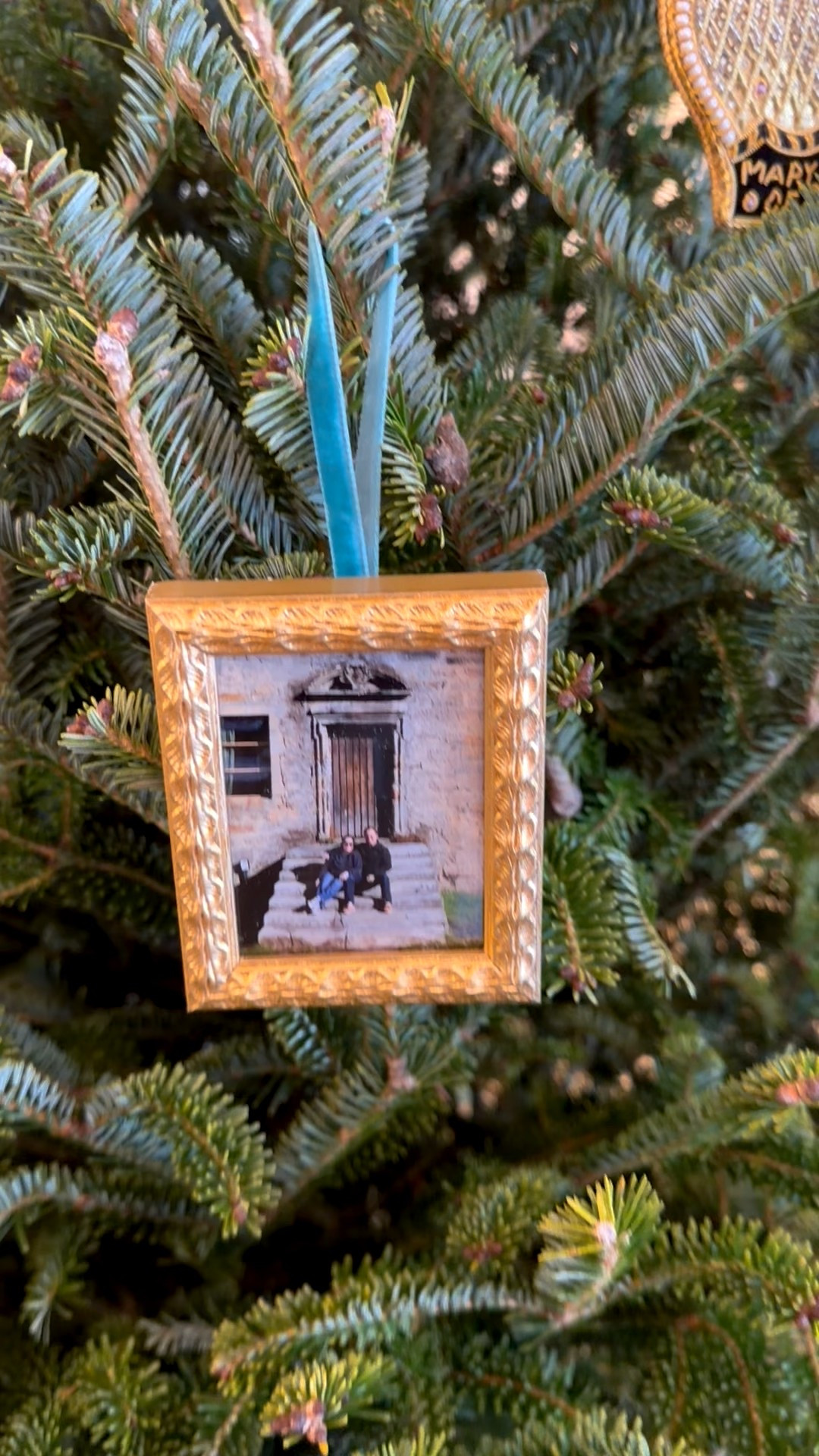 The cutest and easiest stocking stuffer I’ve found: these adorable Framebridge ornaments! You just upload your picture and they set it all up! Great quality and fast shipping. I got 2 with pictures from our Scotland honeymoon trip!

#LTKHome #LTKHoliday #LTKGiftGuide