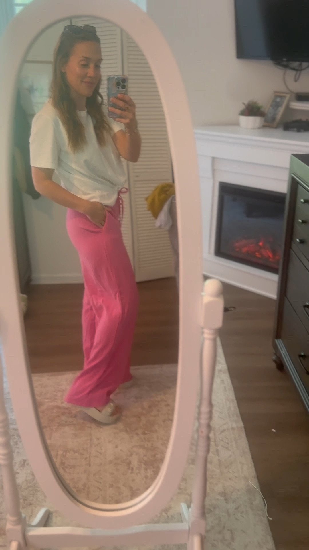 Pre-k graduation ready but also this will now be my everyday outfit because holy heck, so comfy. I went with a size M top because I want it a bit looser fitting. Size down if you want a tight fit. For pants I went true to size 