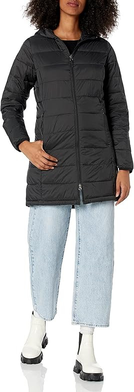 Amazon.com: Amazon Essentials Women's Lightweight Water-Resistant Hooded Puffer Coat, Black, X-Sm... | Amazon (US)