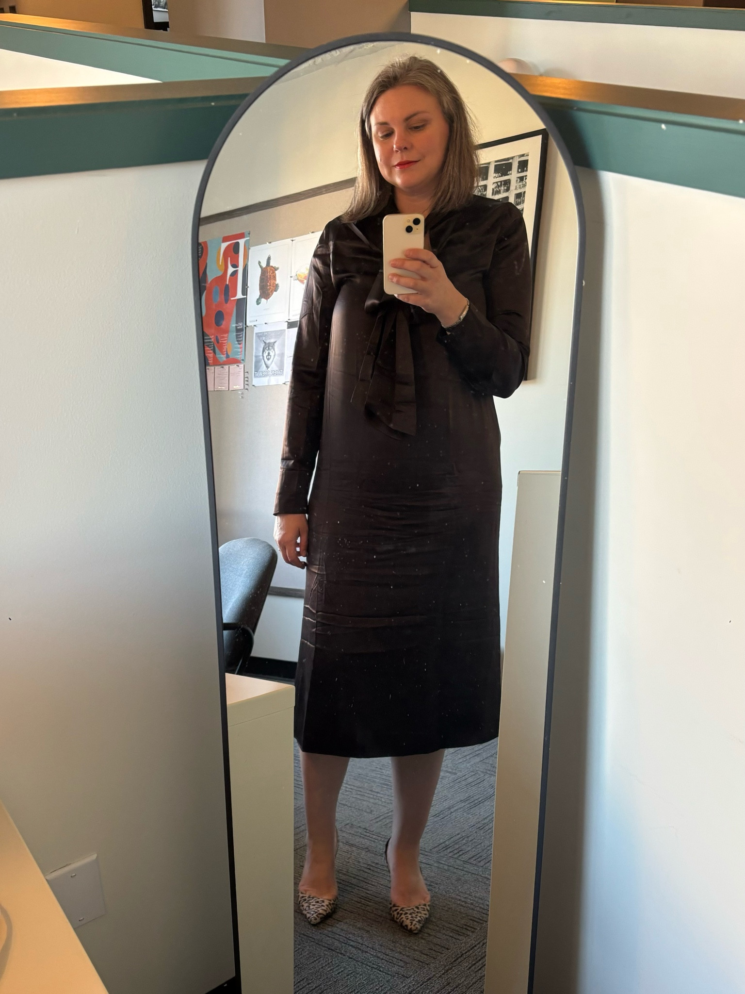 What I wore to work today 📈🗂️



#LTKMidsize #LTKOver40 #LTKWorkwear